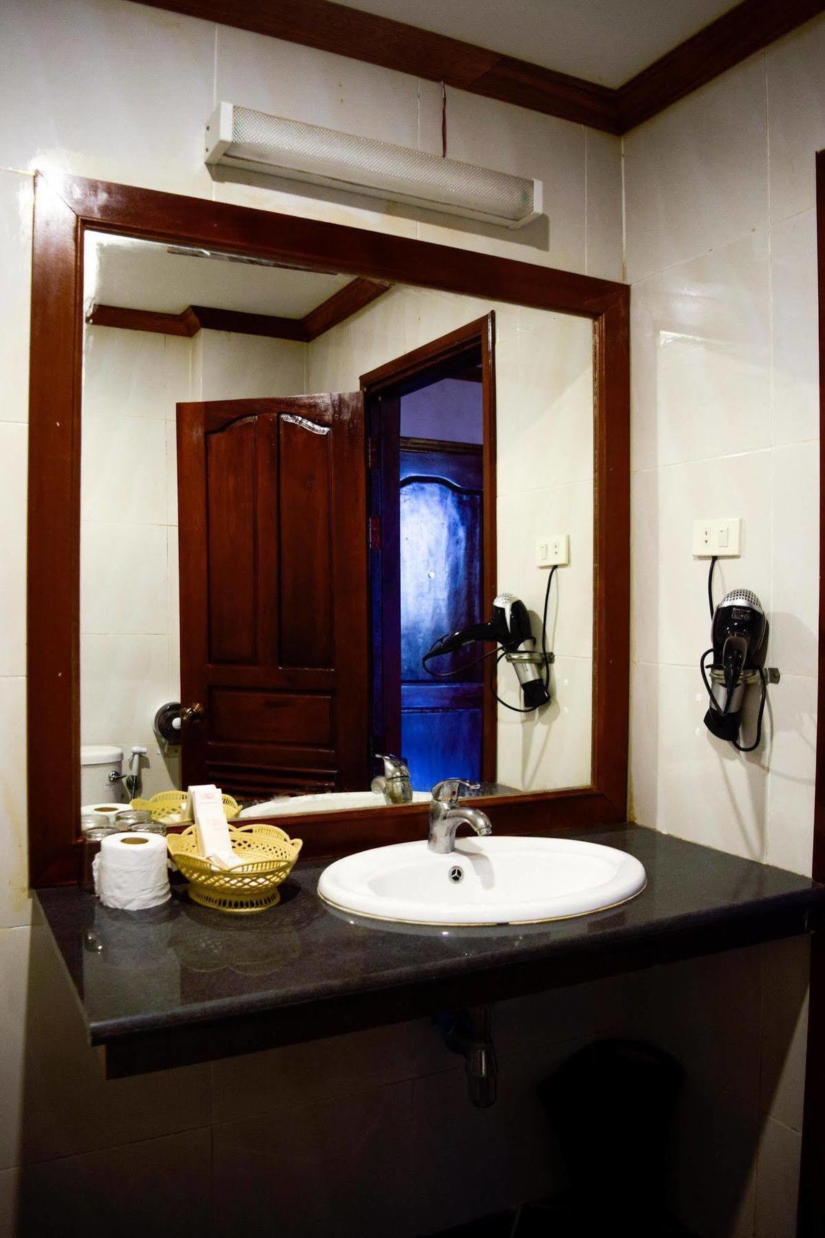 Vientiane Golden Sun Hotel מראה חיצוני תמונה