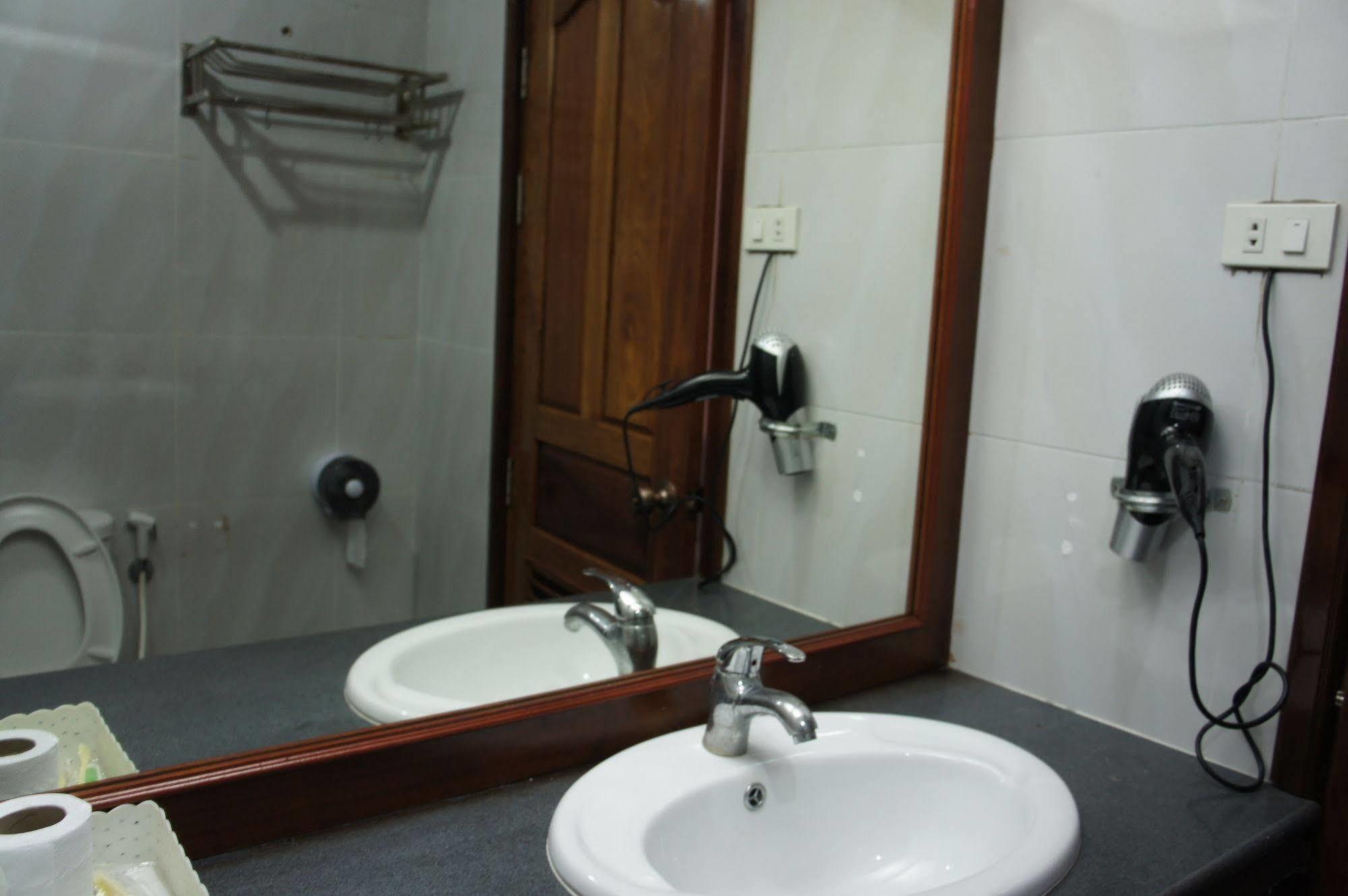 Vientiane Golden Sun Hotel מראה חיצוני תמונה